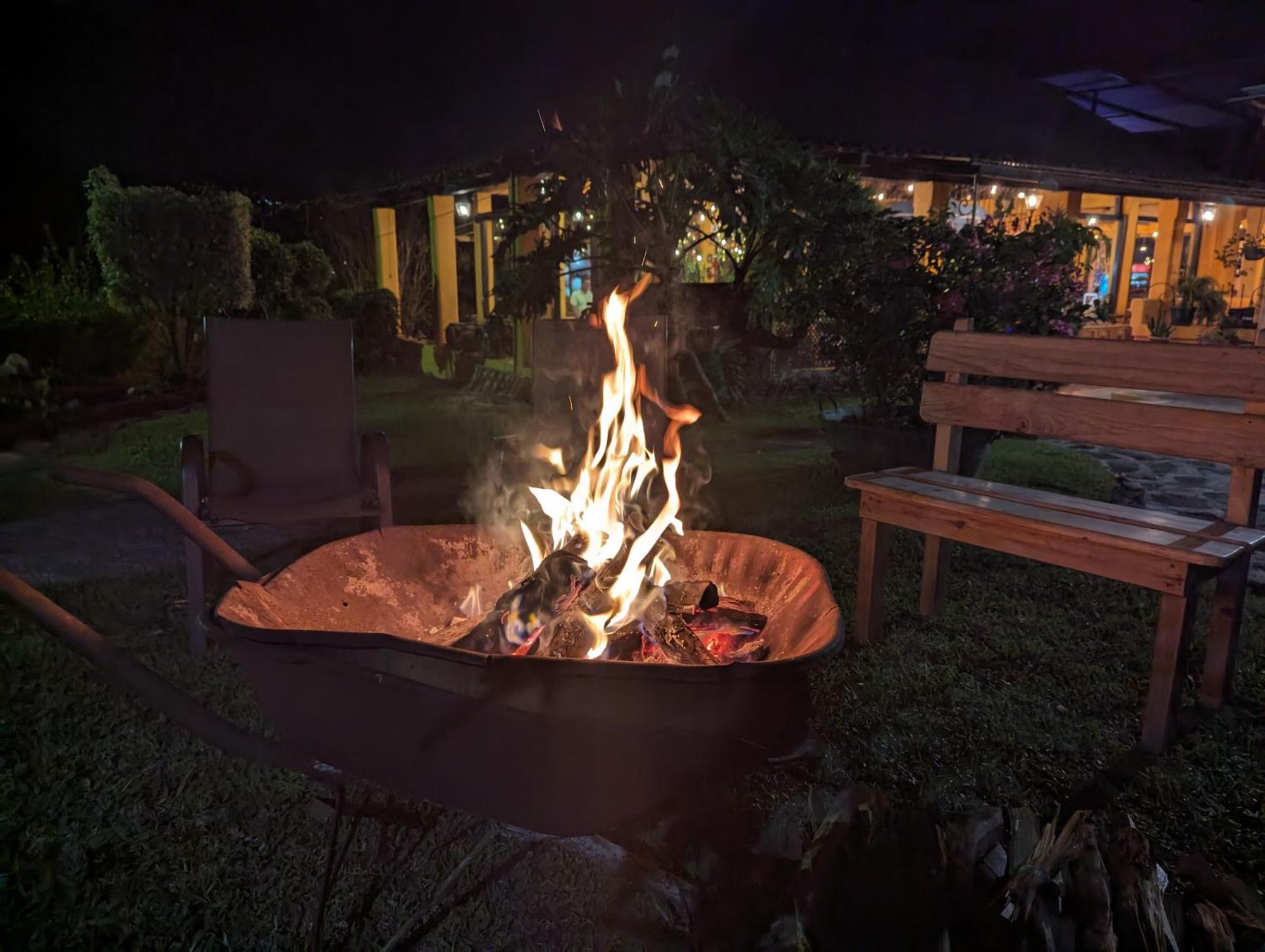Hotel Toliman San Lucas Tolimán 外观 照片