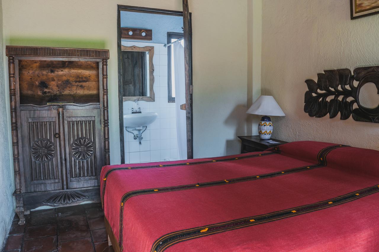 Hotel Toliman San Lucas Tolimán 外观 照片