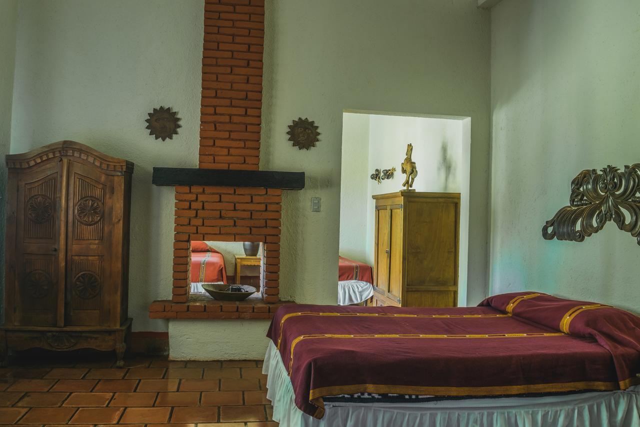 Hotel Toliman San Lucas Tolimán 外观 照片
