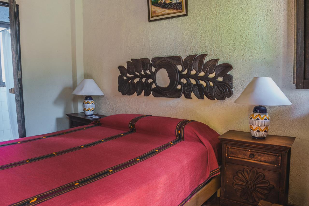 Hotel Toliman San Lucas Tolimán 外观 照片