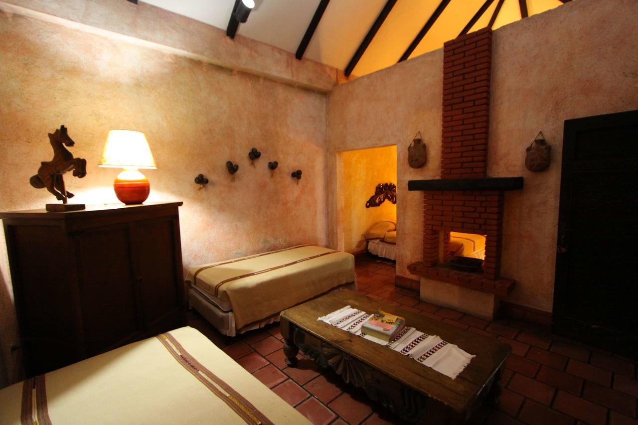 Hotel Toliman San Lucas Tolimán 外观 照片