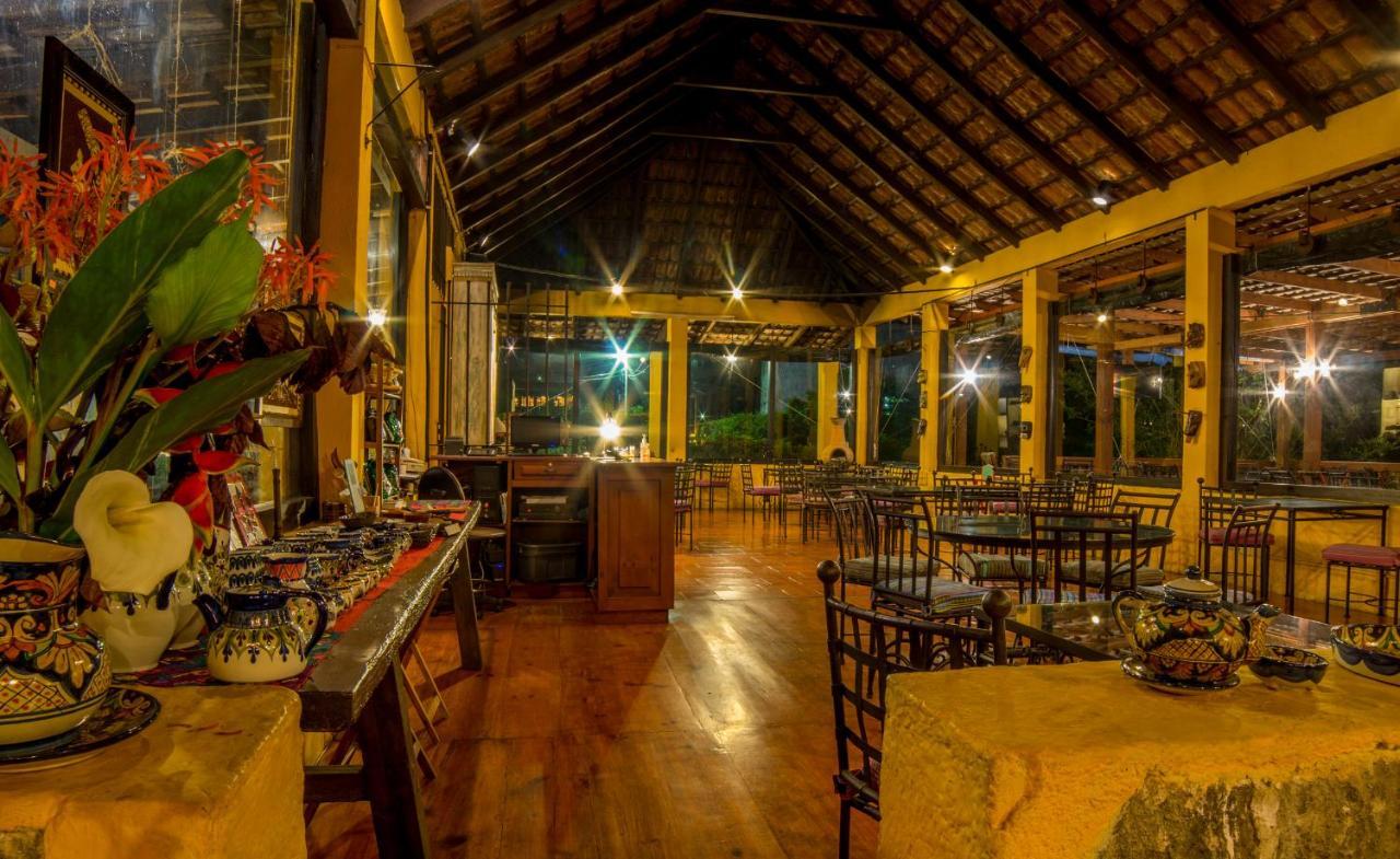 Hotel Toliman San Lucas Tolimán 外观 照片